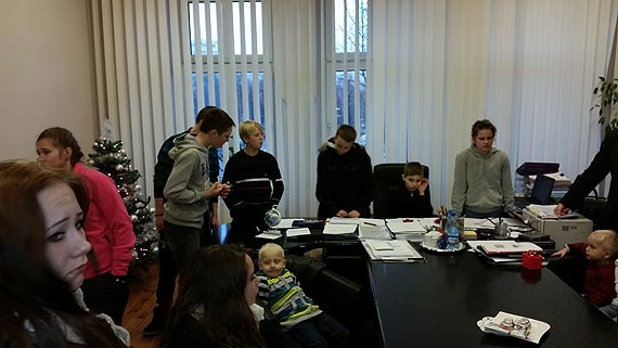 Miko�aj�w w naszym mie�cie nie brakuje! Dzieci z Domu Dziecka obdarowane prezentami