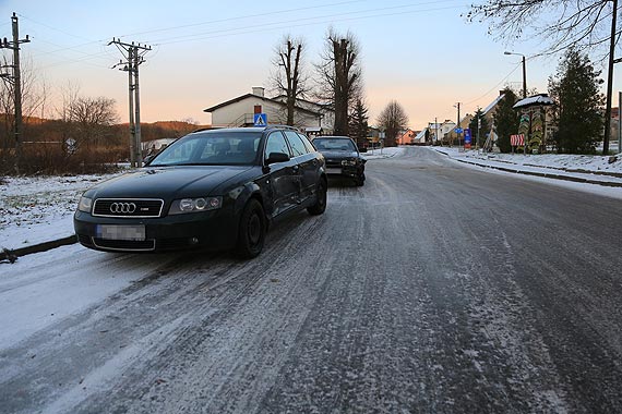 Kierowca forda wpad� w po�lizg. Kierowca audi w rozpaczy