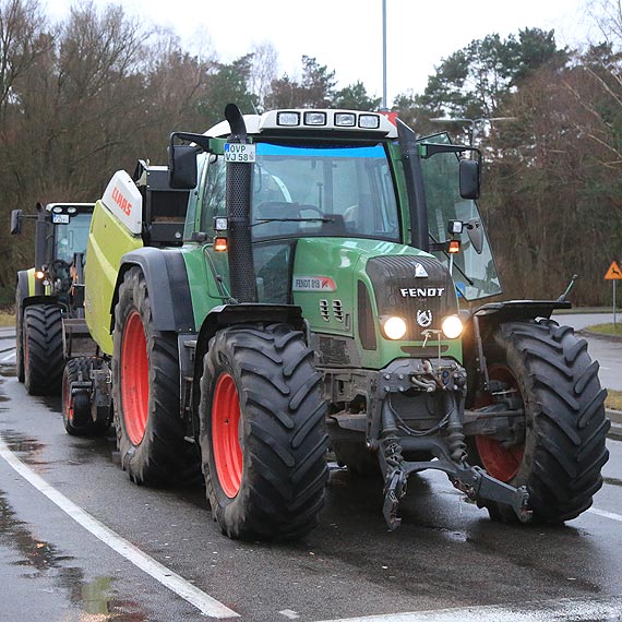 Szukają jeszcze dwóch traktorów