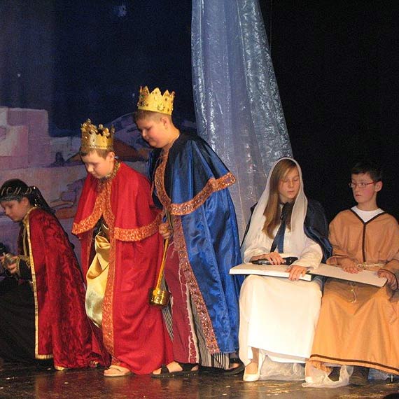 Magia s�owa ze Szko�y Podstawowej nr 1 w Kamieniu Pomorskim laureatem Przegl�du Jase�ek