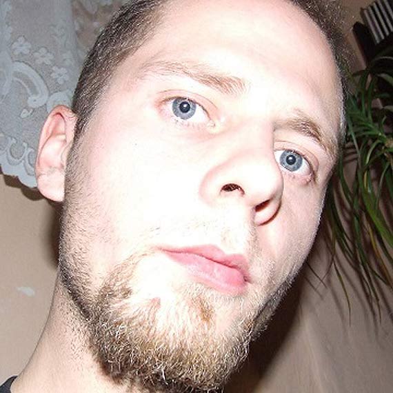 Zagin�� 34- letni Przemys�aw Jastrz�bski. Policja prosi o pomoc w poszukiwaniach m�czyzny