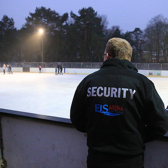 Skandal na lodowisku! Najazd polskich z�odziejaszk�w?