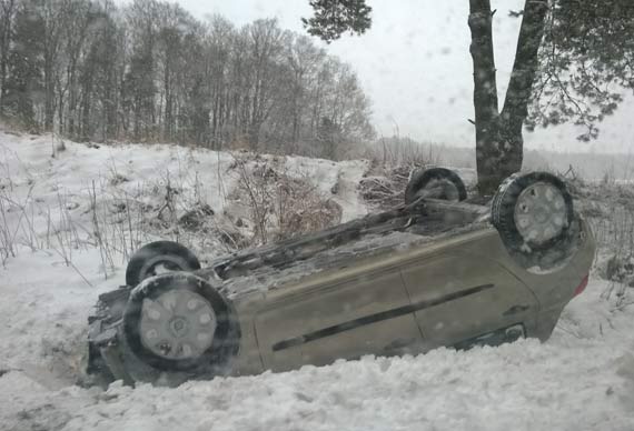 Renault dachowa�o za Dobropolem