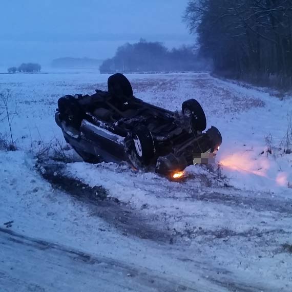 Dachowanie samochodu na trasie Stuchowo- Golczewo
