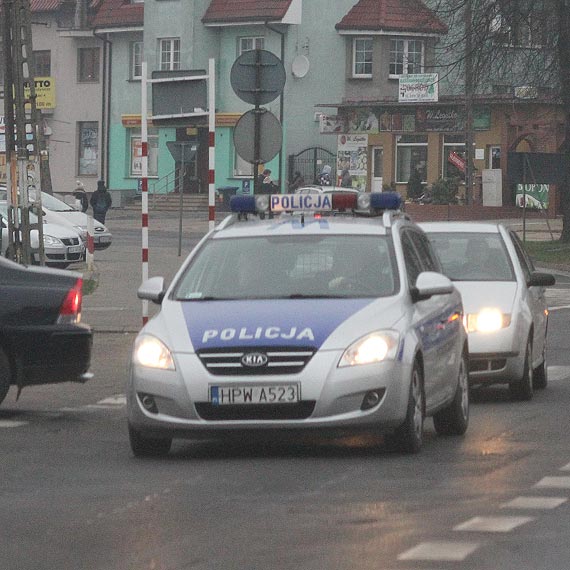 W 2014 roku w powiecie kamie�skim policjanci  zatrzymali 46 kierowc�w bez prawka