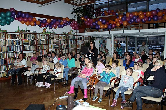 Uroczyste zako�czenie ferii zimowych 2015  i otwarcie wystawy prac dzieci