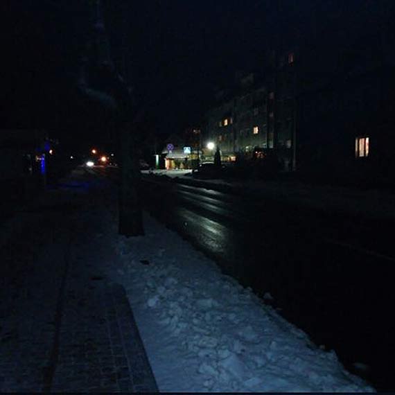 By�o ciemno, bo kabel jest obj�ty gwarancj�