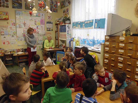 Lekcja biblioteczna „ BIBLIOTEKA PELNA WIEDZY” dla Tygrysk�w z przedszkola ‘Promyk S�o�ca”