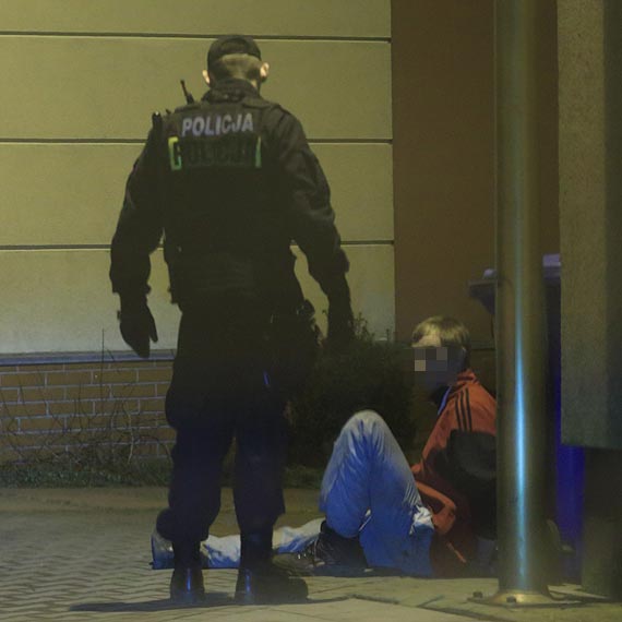 Pijany kierowca z Wolina je�dzi� po �winouj�ciu. Zobacz film!