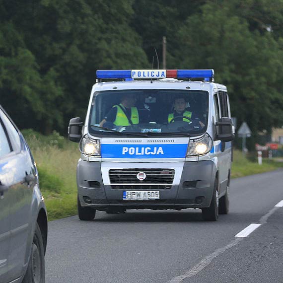 Pirat- recydywista  p�dzi� krajow� tr�jk� prawie 200 km/h