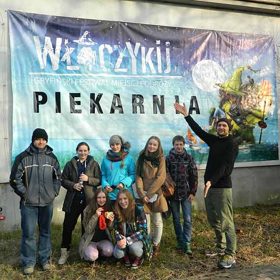 Niezwyk�a lekcja geografii z W��czykijem i Artystycznym Kulturobusem