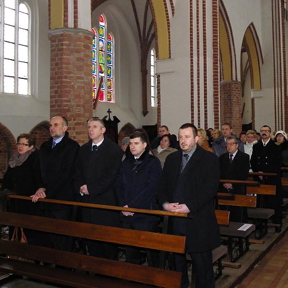 Apel poleg�ych na Placu 5 Marca w 70 rocznic� zdobycia Kamienia Pomorskiego