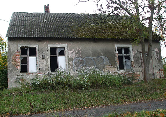 Czytelnik: W Wicku budynek grozi zawaleniem. W�adze gminy Mi�dzyzdroje umywaj� r�ce