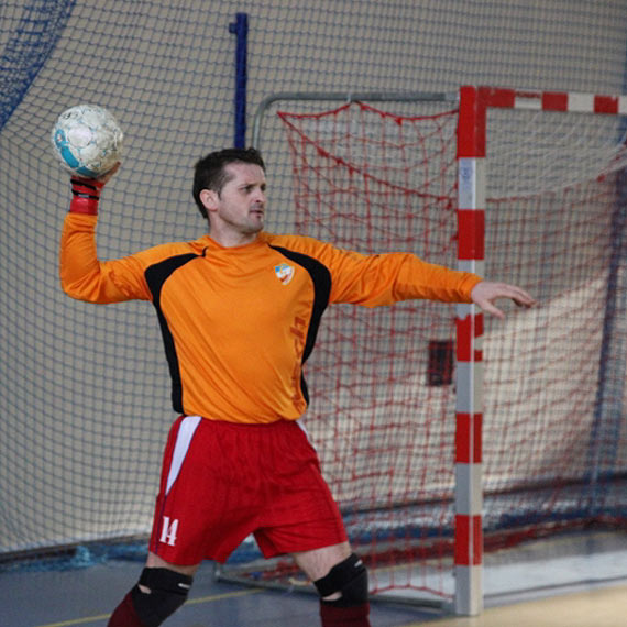 XVI FINA� KALF: Medicina zagra z Repro Service Pol.!