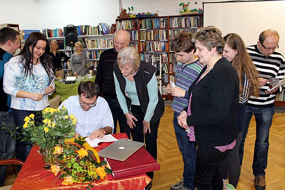 Cuda na fasadach - spotkanie z podr�nikiem Micha�em Rembasem