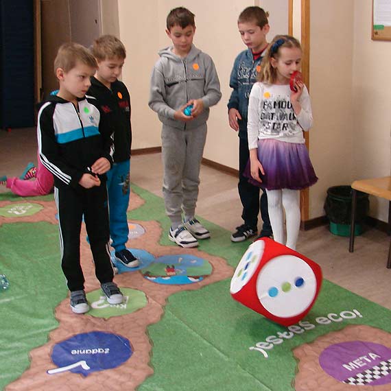 Pierwszy Dzień Wiosny w szkole w Wapnicy 20 marca 2015r.