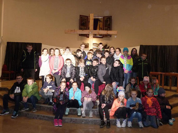 Woli�scy uczniowie na Misterium M�ki Pa�skiej w Szczecinie