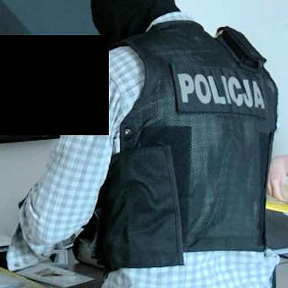 Wykorzystuj�c trudn� sytuacj� �yciow� poszkodowanych – pozbawiali ich dorobku ca�ego �ycia