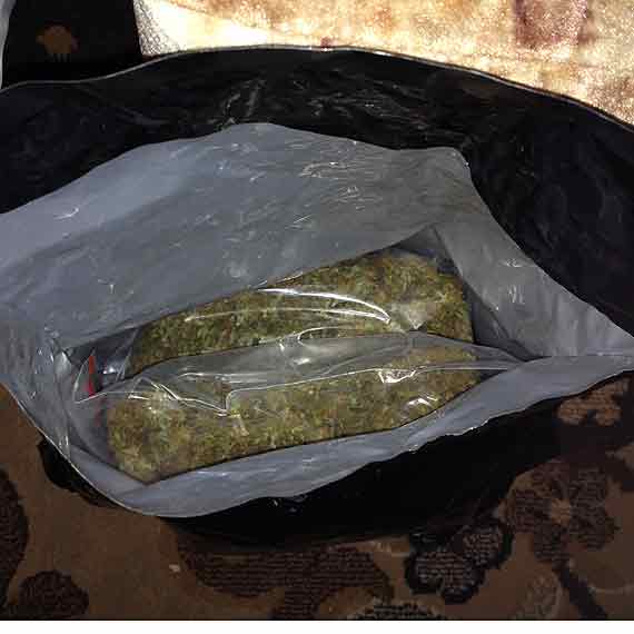 Posiada� narkotyki w samochodzie i mieszkaniu