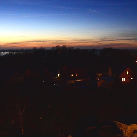 Ciemna ulica w Lubinie. Nie �wiec� lampy