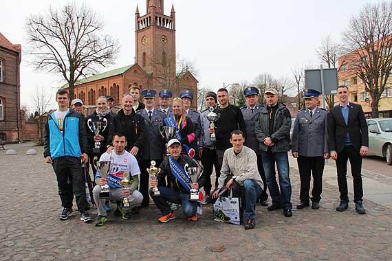 XIII Mistrzostwa Polski Policjant�w – Maraton D�bno 2015