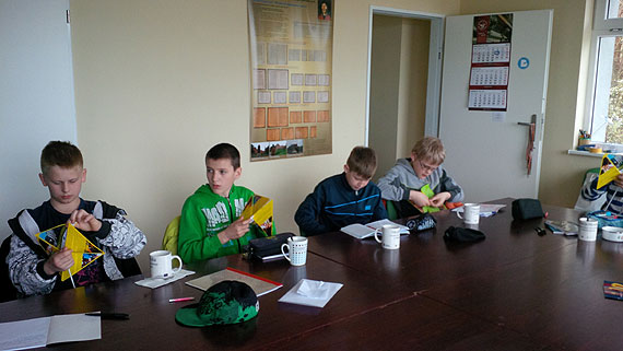 Nietypowe lekcje przyrody uczni�w SP-2 w Wapnicy