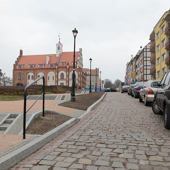 Kto z kamie�skiego Ratusza kabluje do wojewody