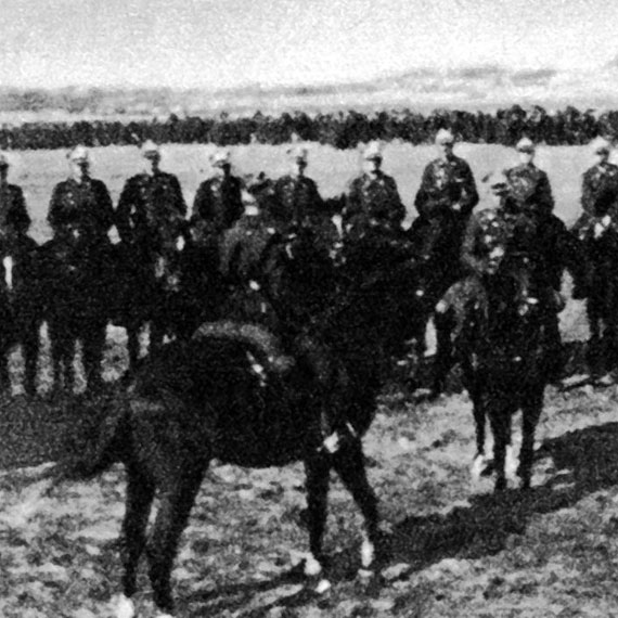 Pami�ci dow�dcy 5 Pu�ku Strzelc�w Konnych