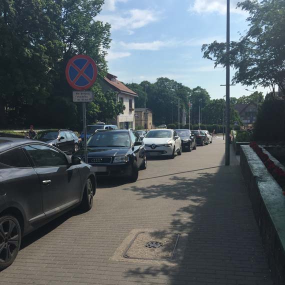 Czytelnik: Zawsze znajdzie si� spos�b na to, �eby zaparkowa� samoch�d bez p�acenia