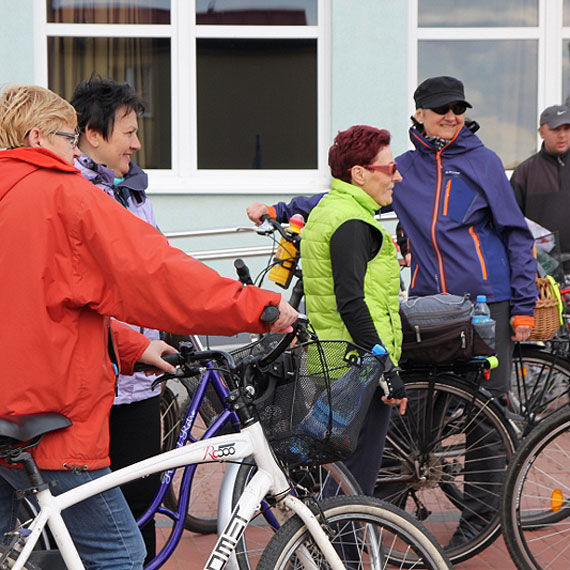 Rajd rowerowy do Głazu Królewskiego z okazji Święta Flagi
