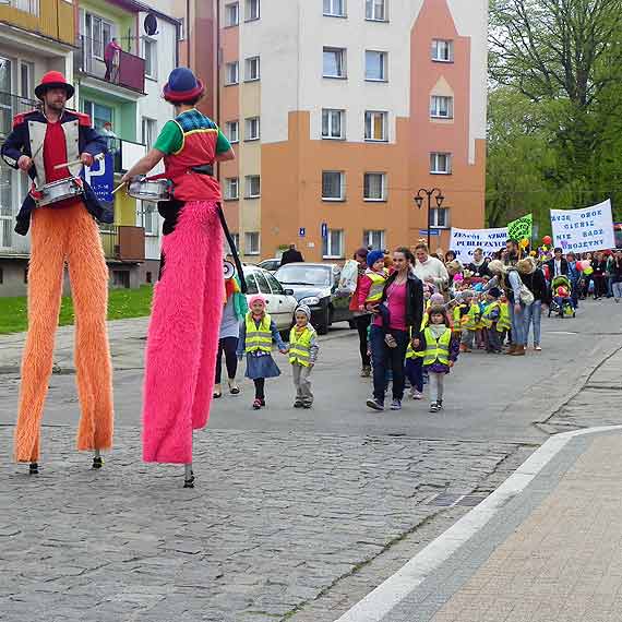 W Kamieniu Pomorskim Dzie� Godno�ci na kolorowo i weso�o