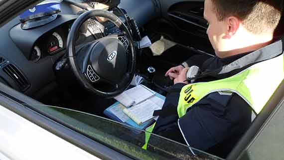 Autobusy na celowniku szczeci�skiej drog�wki