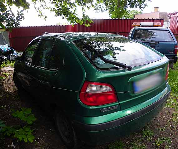 Pijany kierowca na zakazie w kradzionym aucie