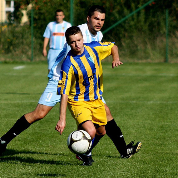 Dawid Sandzewicz- trener Znicza Wysoka Kamie�ska  w Lechu Pozna�