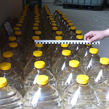 Policjanci zlikwidowali nielegaln� rozlewni� alkoholu