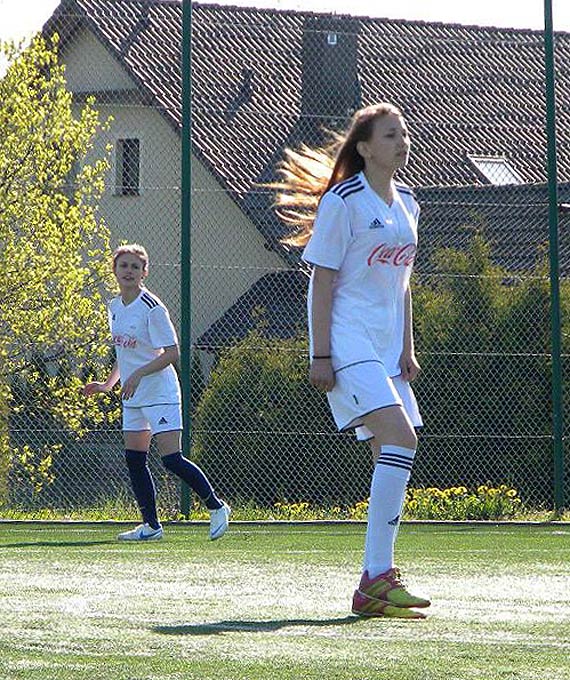 Pi�karki z Gimnazjum im. Noblist�w Polskich zwyci�czyniami turnieju Coca-Cola Cup