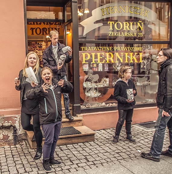 Kamie�skie gitarzystki na P�ockich Konfrontacjach Gitarowych