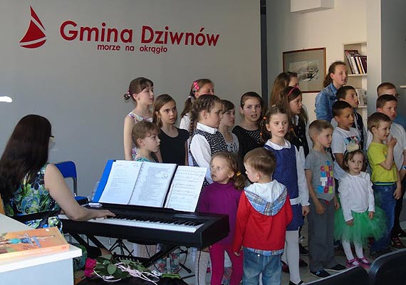 Fundacja Teatr Teatr  Koncert Kameralny pt. Wiosennie 22 maja 2015 roku w Dziwnowie