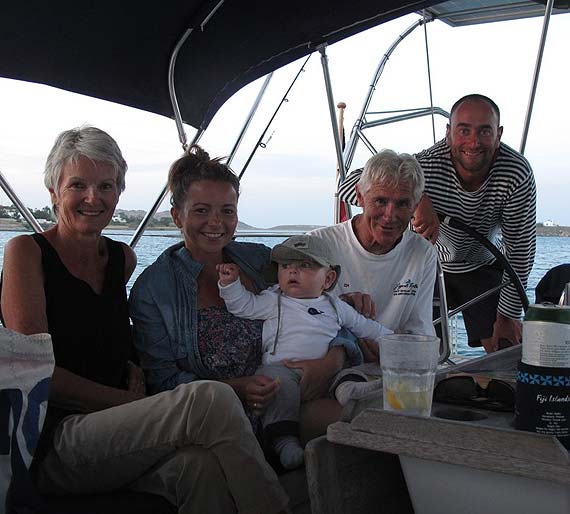 Sputnikiem dooko�a Ziemi - Cyklady