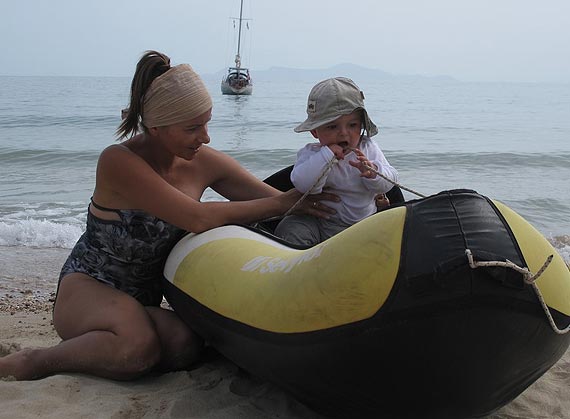 Sputnikiem dooko�a Ziemi - Cyklady