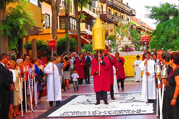 Jak inni �wi�tuj� Bo�e Cia�o