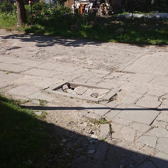 Czytelnik z Kamienia Pomorskiego: Uwa�ajcie na Sp�dzielczej