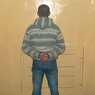 Bandyci skopali 21-latka. Chcieli mu ukra�� samoch�d