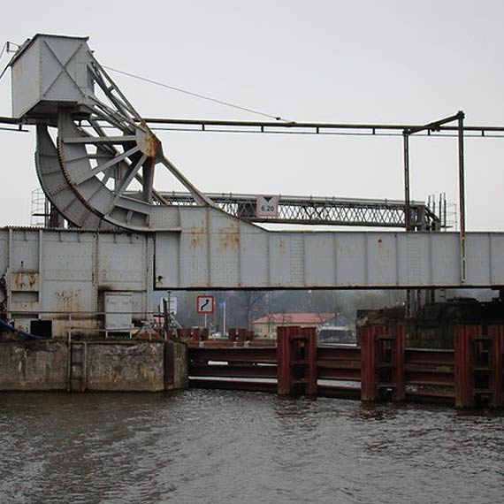 W lipcu koniec prac na kolejowym mo�cie zwodzonym w Szczecinie