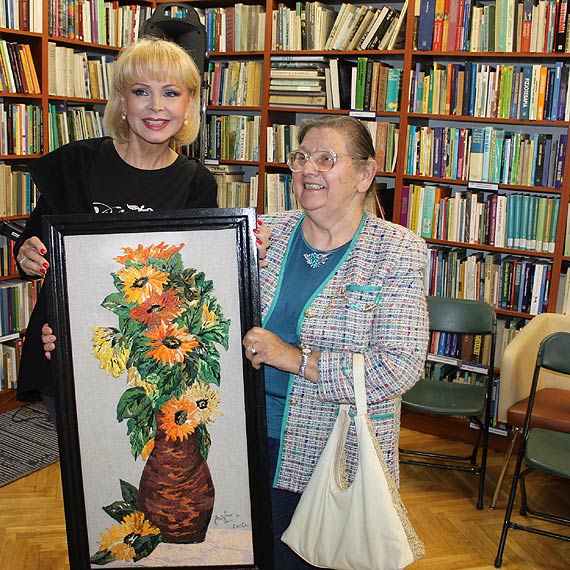 Spotkanie z Izabel� Trojanowsk� w mi�dzyzdrojskiej bibliotece