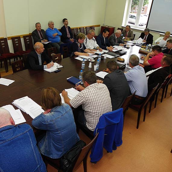 Eugeniusz Jasiewicz burmistrz Wolina otrzyma� absolutorium za 2014 rok