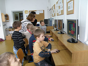 Przedszkolaki zwiedzały SP 1