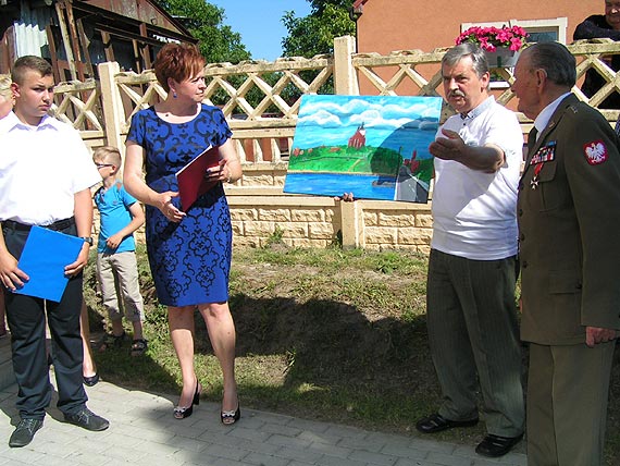 Nowa �wietlica w Korz�cinie na Wyspie Wolin