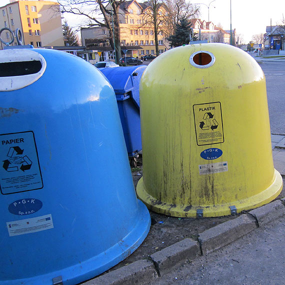 Pojemniki w Kamieniu Pomorskim. Boj� si� ich nawet urz�dnicy?