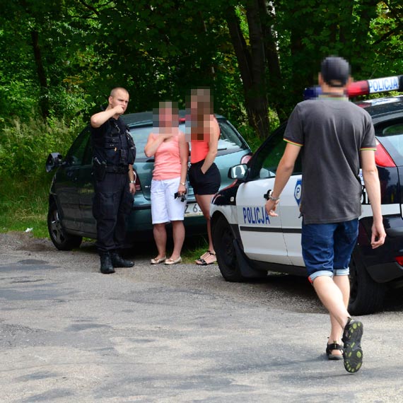 Zniszczone auto, ale kobiety �yj�!